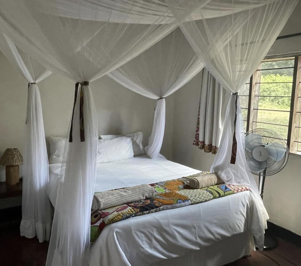 Marula Lodge Mfuwe Exterior foto